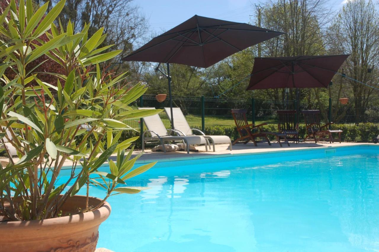 Bed and Breakfast Le Logis Du Pressoir Chambre D'Hotes Bed & Breakfast In Beautiful 18Th Century Estate In The Heart Of The Loire Valley With Heated Pool And Extensive Grounds Les Bois-d'Anjou Экстерьер фото