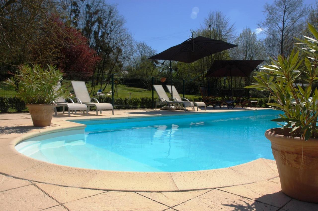 Bed and Breakfast Le Logis Du Pressoir Chambre D'Hotes Bed & Breakfast In Beautiful 18Th Century Estate In The Heart Of The Loire Valley With Heated Pool And Extensive Grounds Les Bois-d'Anjou Экстерьер фото