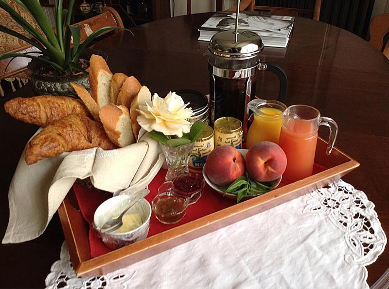 Bed and Breakfast Le Logis Du Pressoir Chambre D'Hotes Bed & Breakfast In Beautiful 18Th Century Estate In The Heart Of The Loire Valley With Heated Pool And Extensive Grounds Les Bois-d'Anjou Экстерьер фото